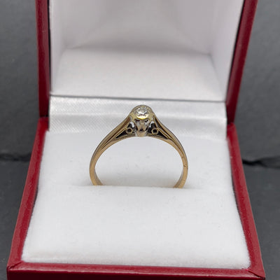 9 k single diamond ring