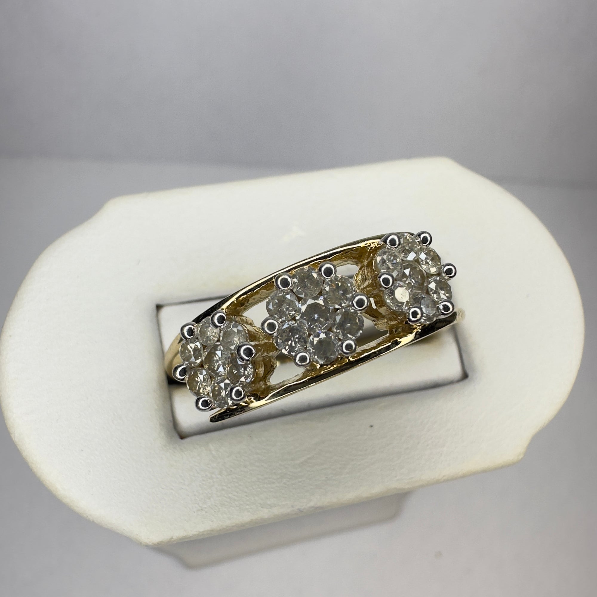 9 k diamond ring