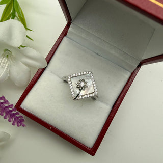 Mother of Pearl Flower Ring with CZ Accents 925 Sterling Silver - P