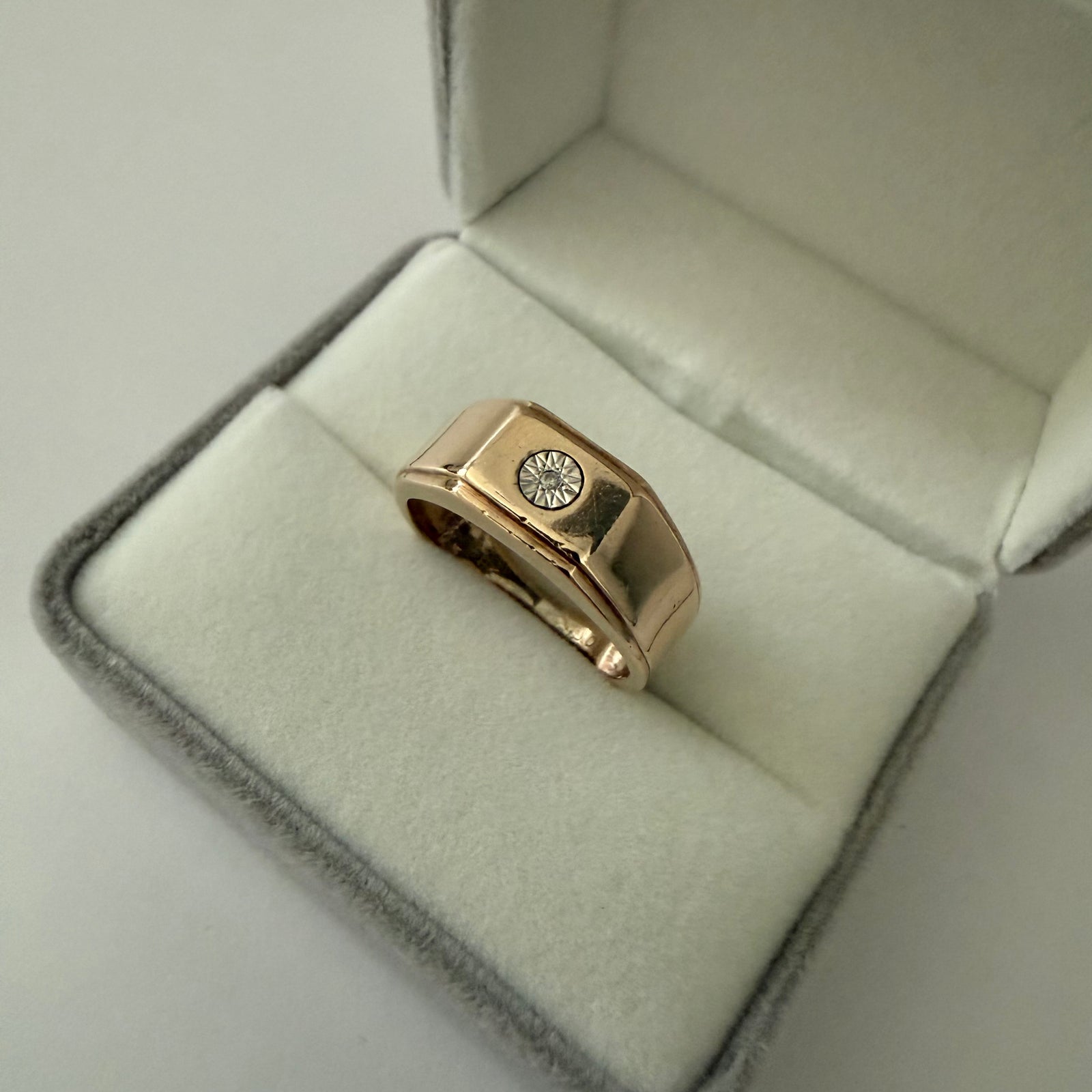 9 K Yellow Gold