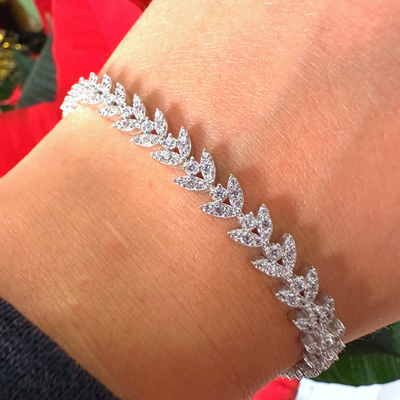 Diamond tulip bracelet