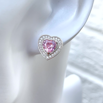 Heart Studs (White /Pink)