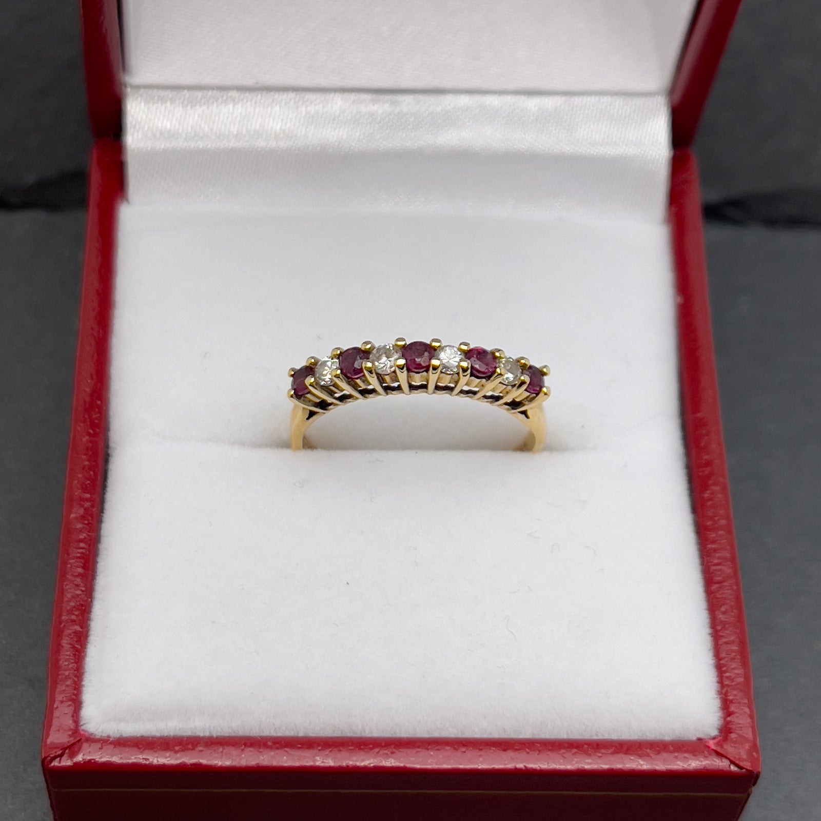 18 k ruby and diamond ring
