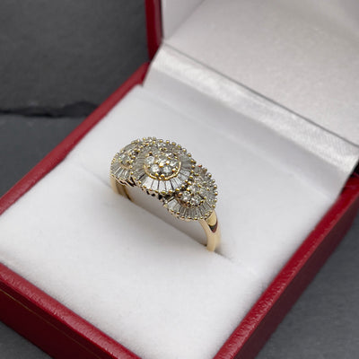 9 K baguette diamond ring
