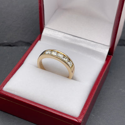 9 K Half Eternity Diamond Ring H