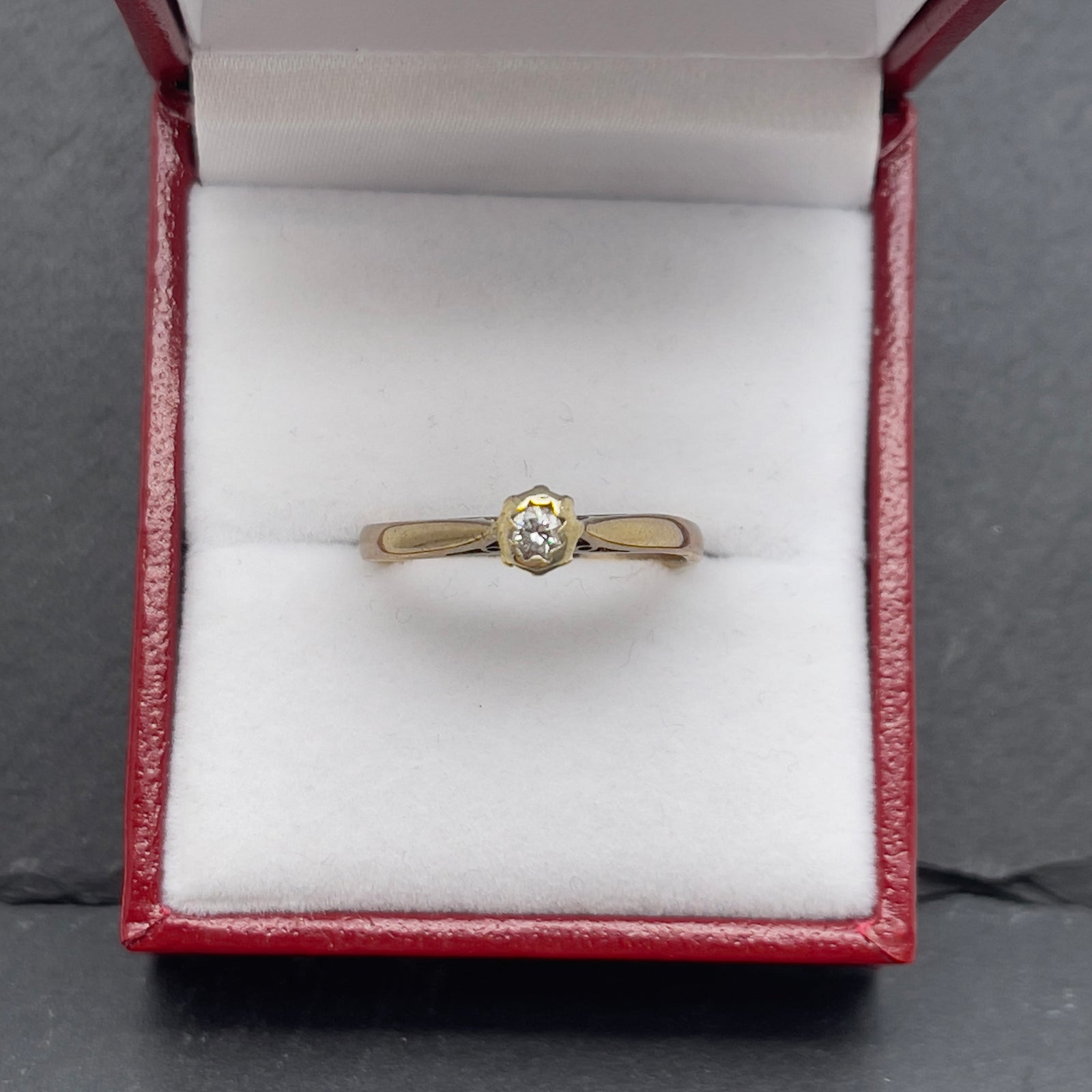 9 k single diamond ring